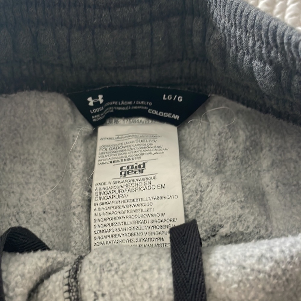UA Mens sweats - Picture 3 of 4